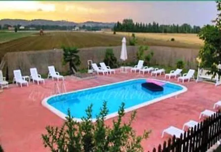 Casa rural Country House Ristorante Il Casale Di Rolando