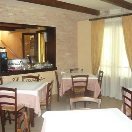 Country House Ristorante Il Casale Di Rolando Casa rural SantʼElpidio a Mare