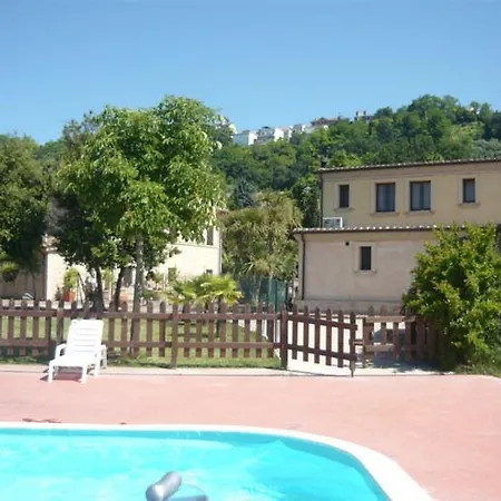 Casa rural Country House Ristorante Il Casale Di Rolando